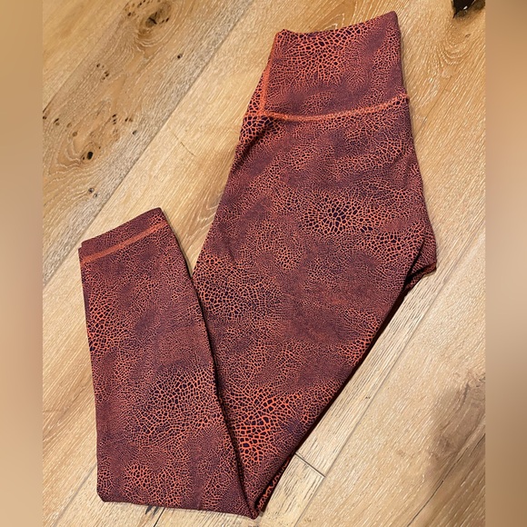 Wunder Train High Rise Tight 25”. Crackle Glaze Vintage Orange Larkspur. NWOT! - Picture 7 of 9